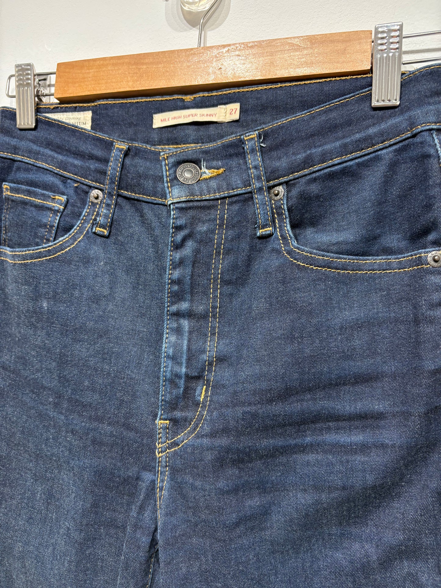 Vaquero Levi’s tono oscuro