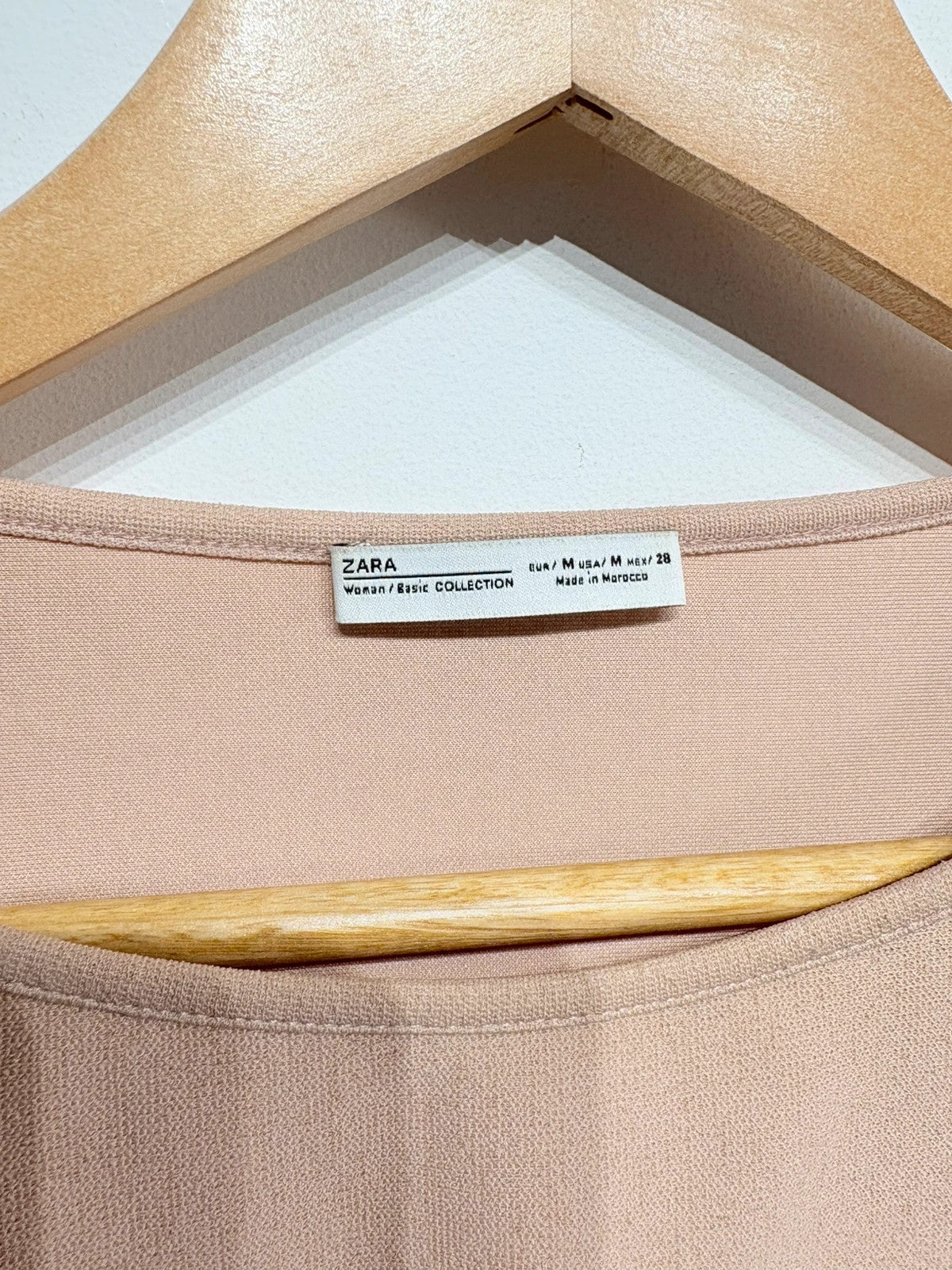 Blusa con pelito en las mangas Zara