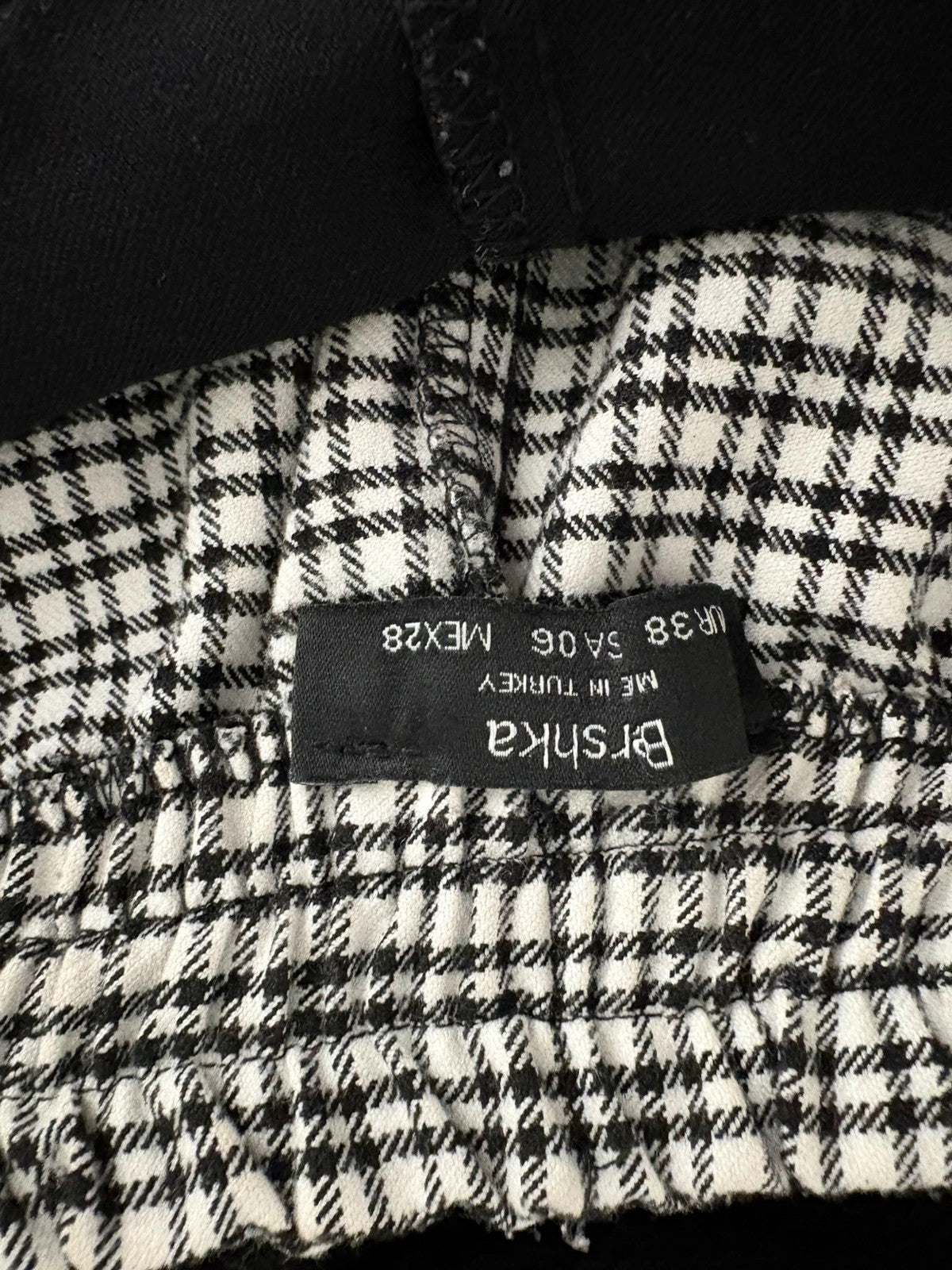 Short college con solapa delantera Bershka