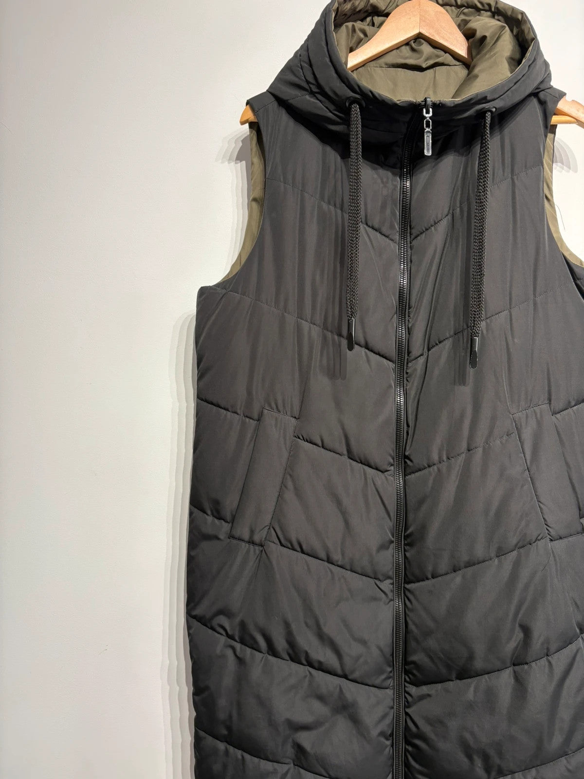 Chaleco acolchado reversible largo Zara