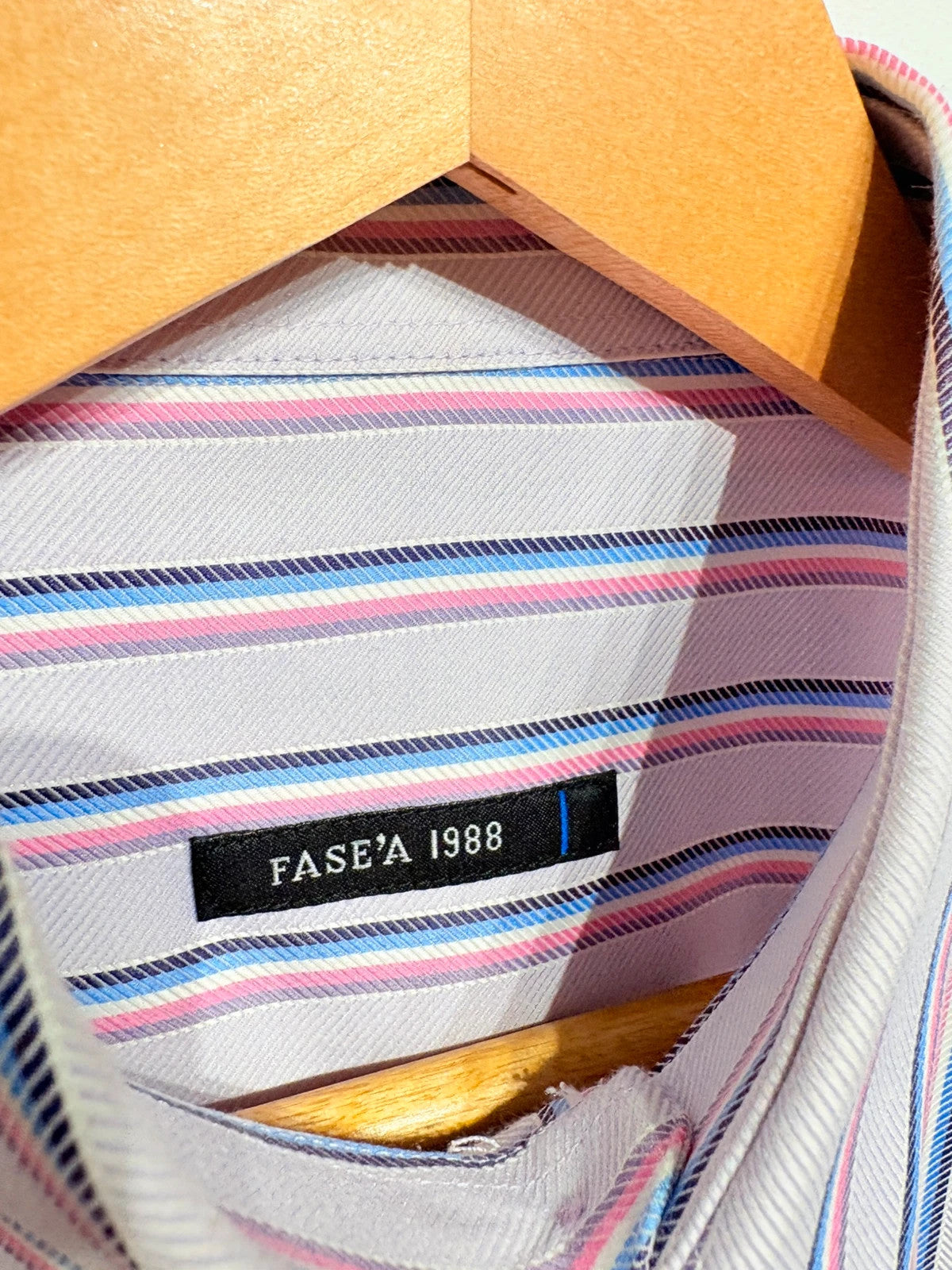 Camisa de hombre raya diplomática tonos lilas