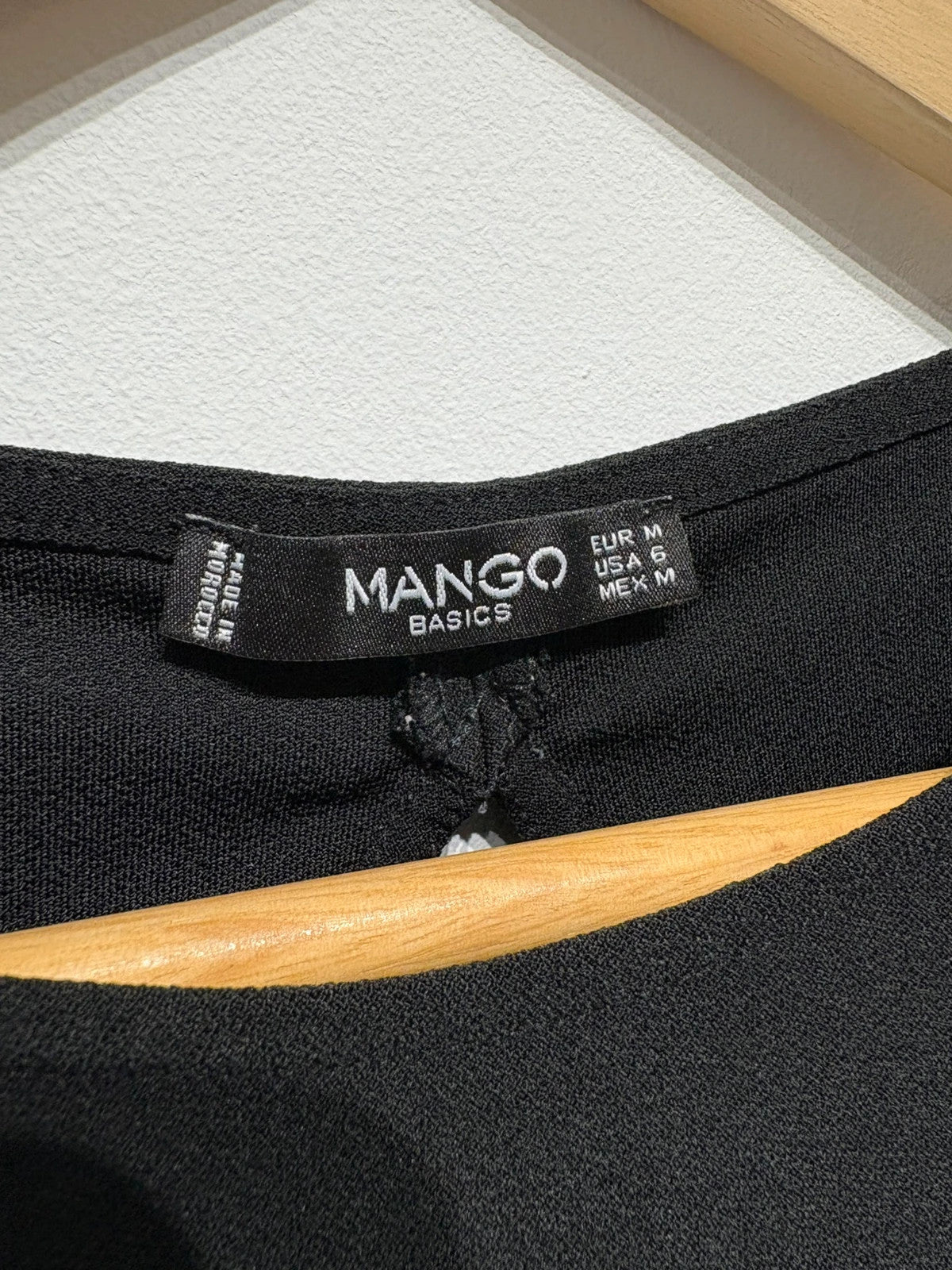 Vestido negro Mango Basics