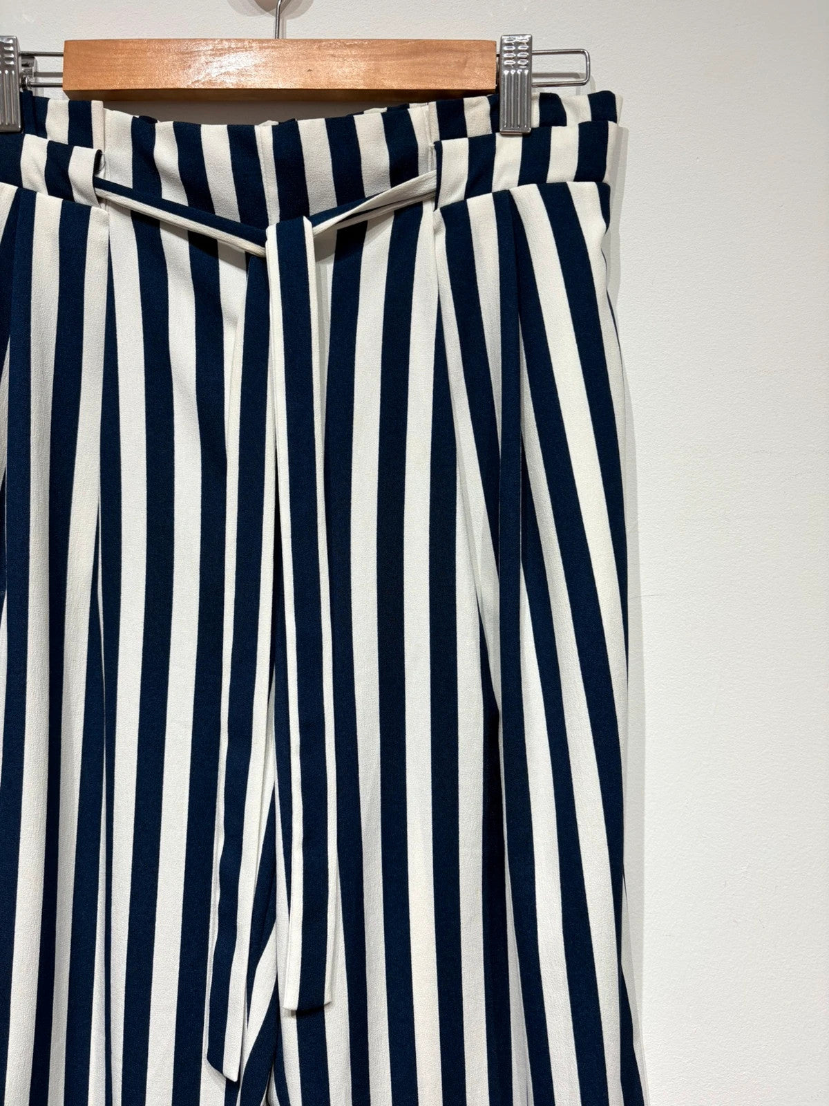 Pantalón fluido de Zara