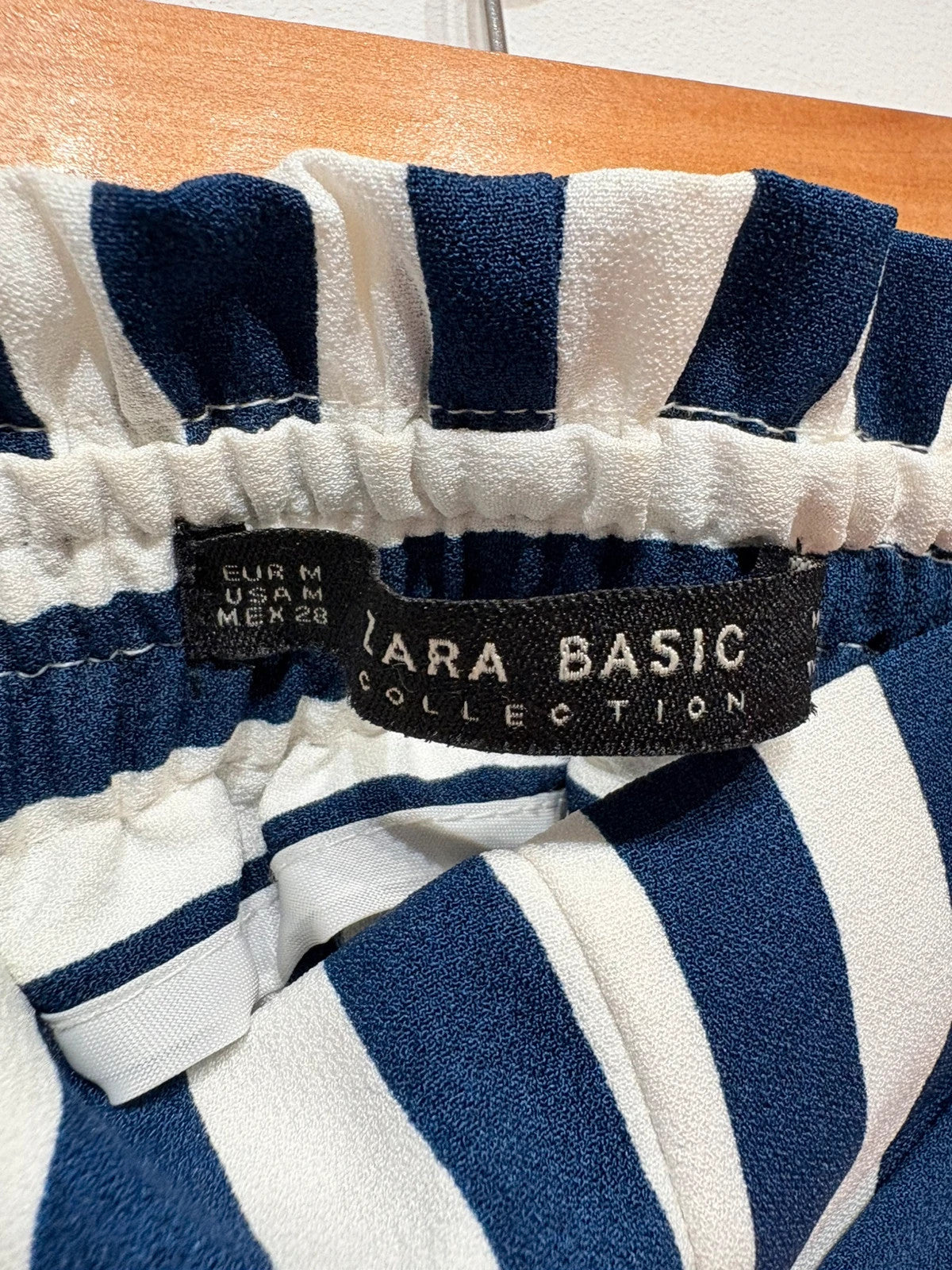 Pantalón fluido de Zara