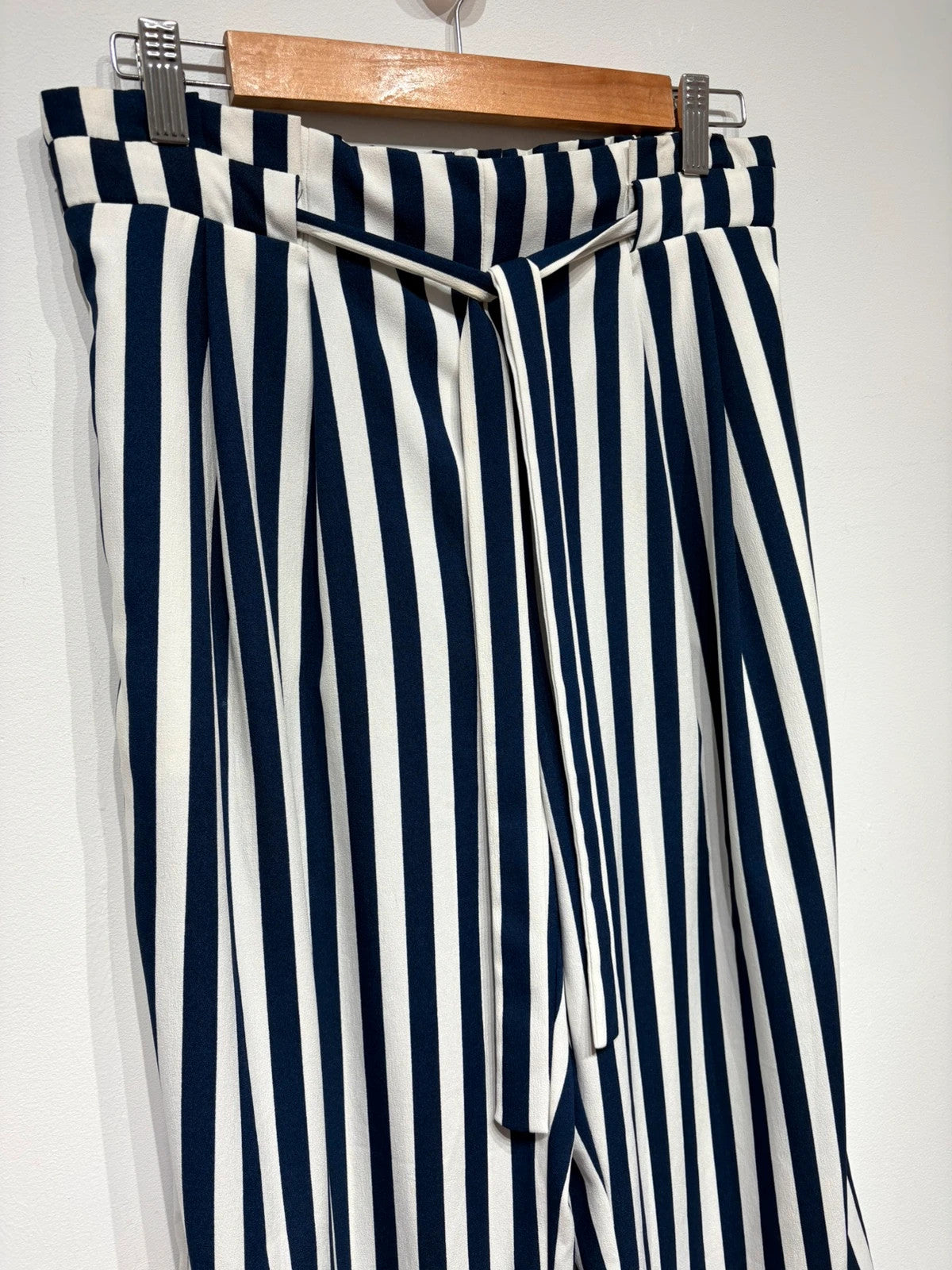 Pantalón fluido de Zara