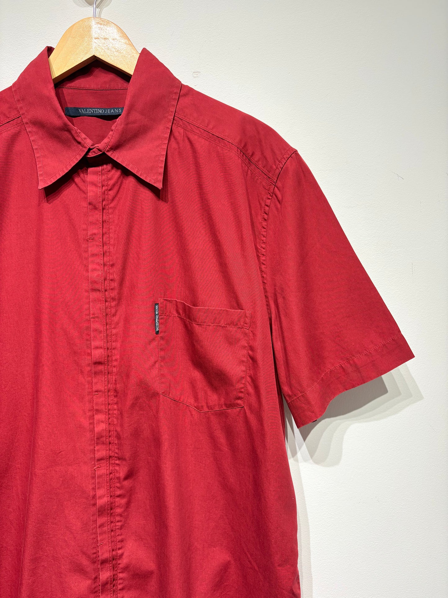 Camisa de hombre color rojo Valentino