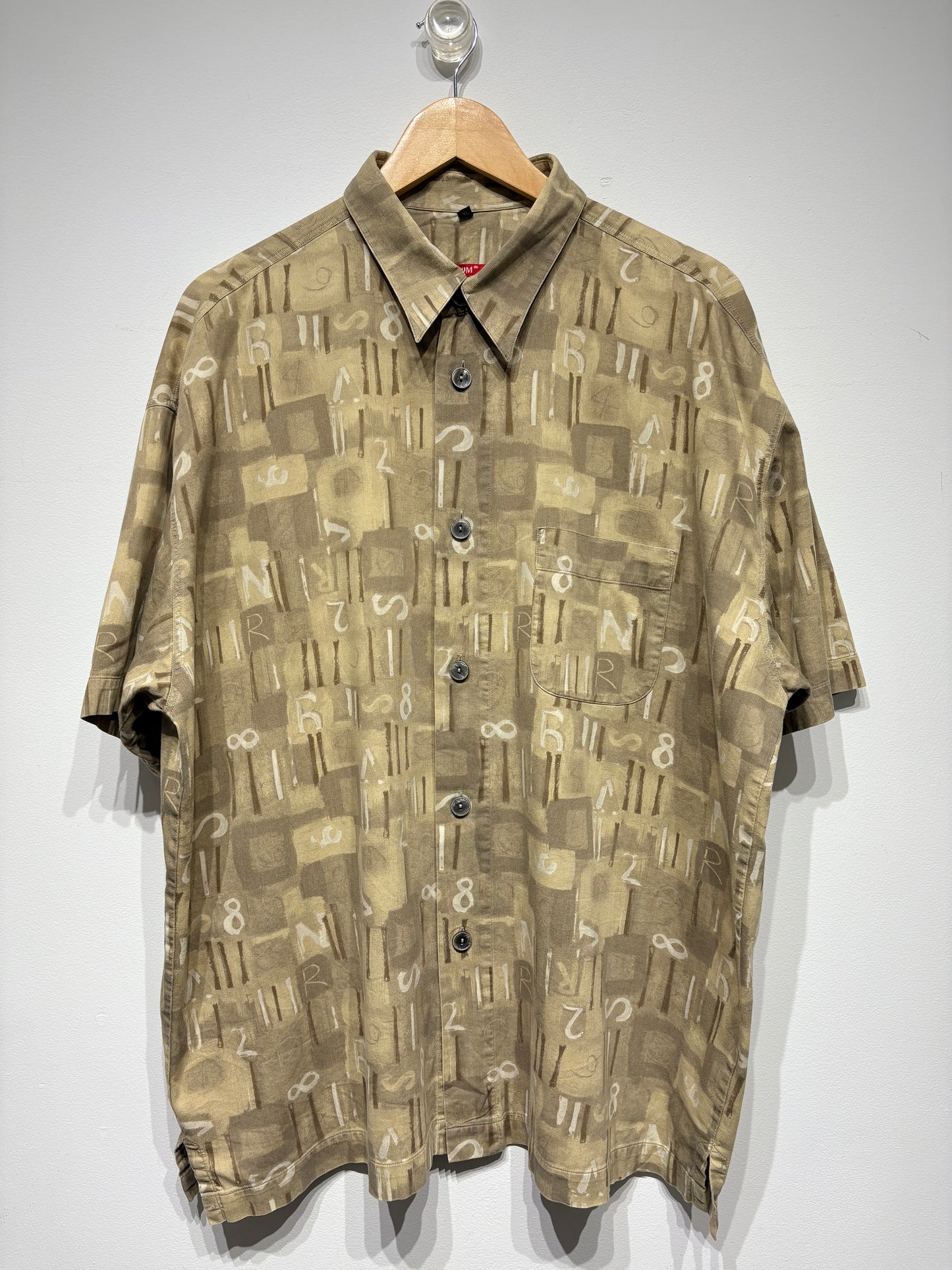 Camisa estampada tonos beige Signum