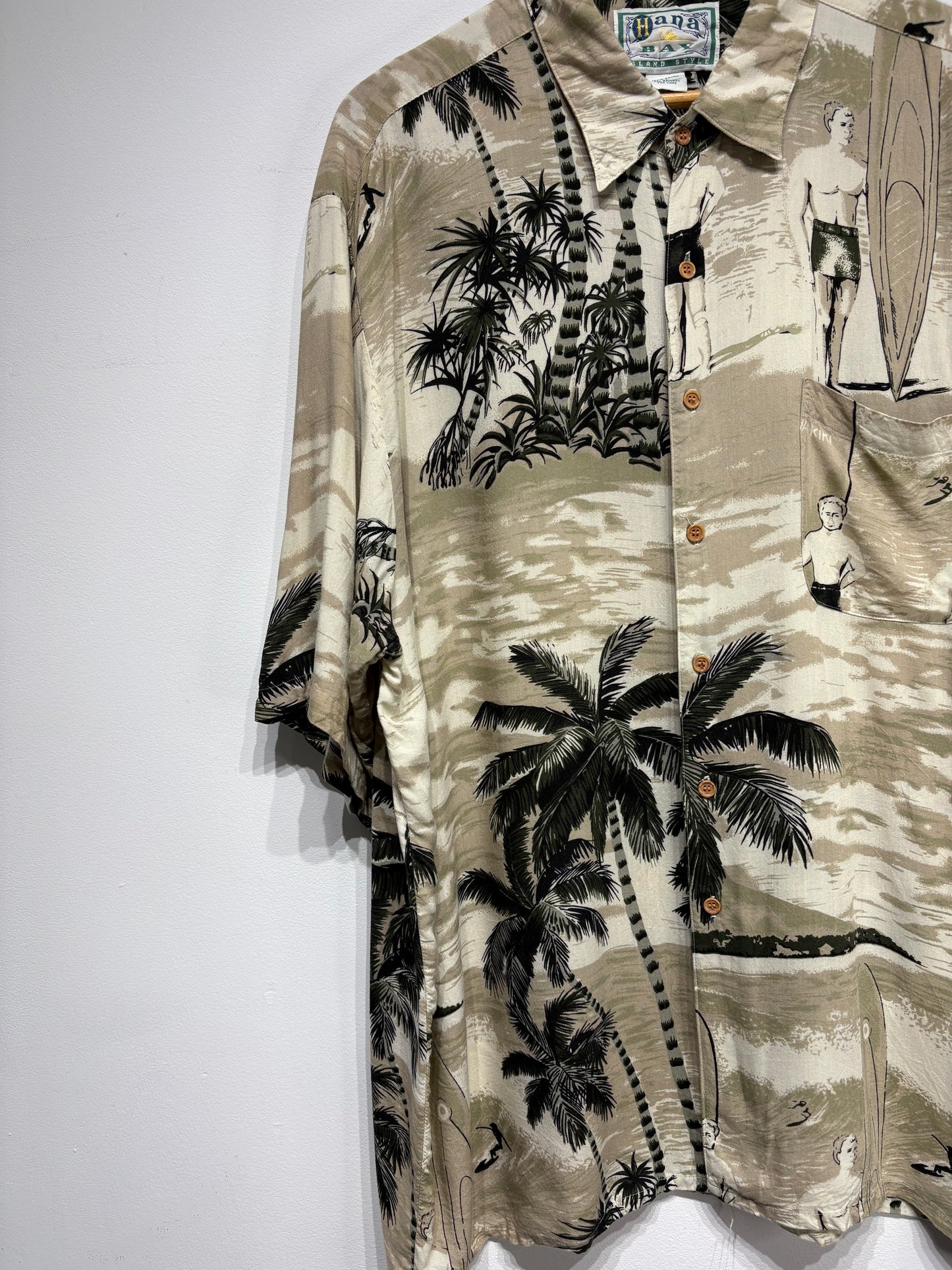 Camisa estampada tonos beige
