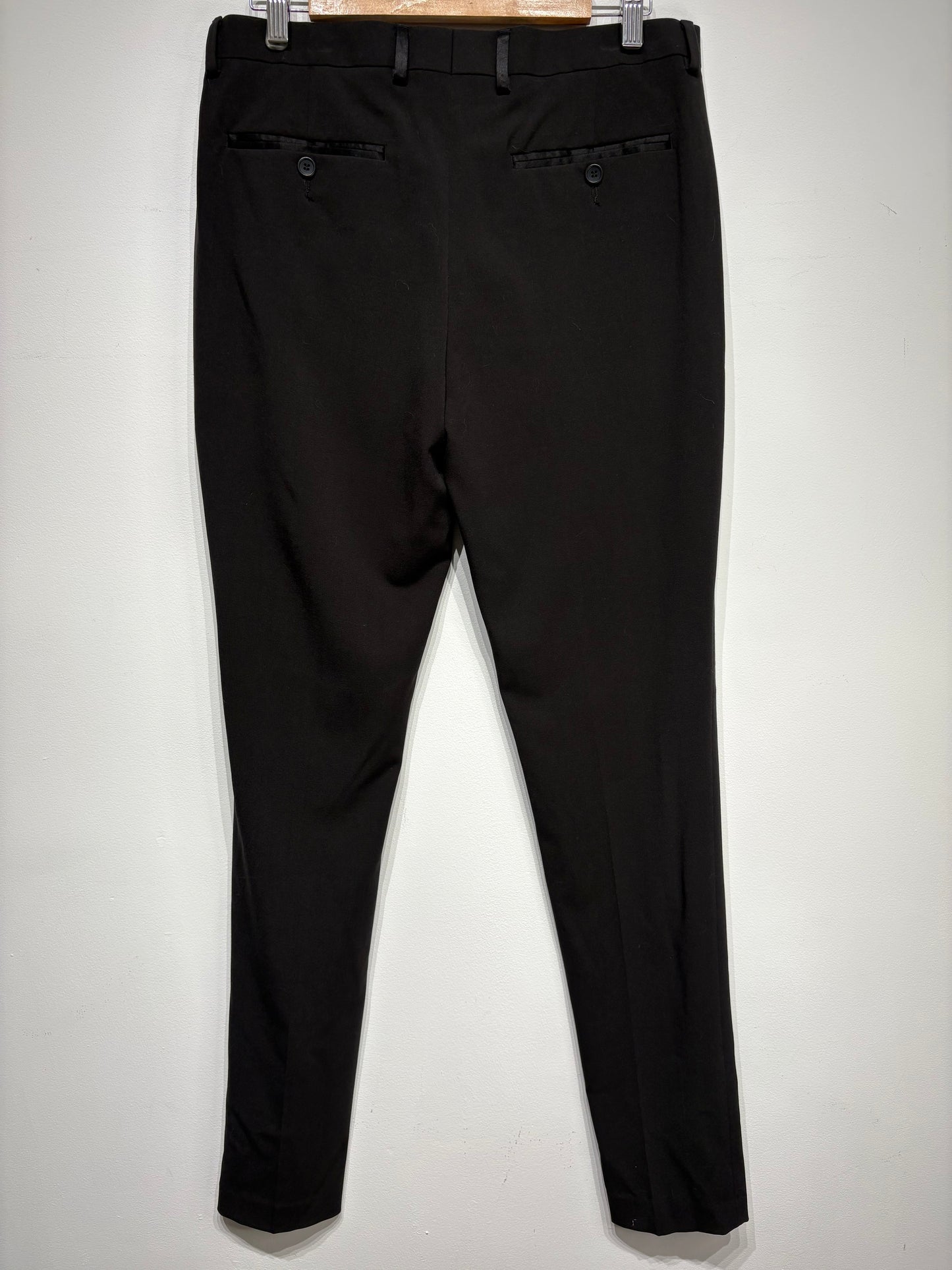 Pantalón de traje tipo smoquin