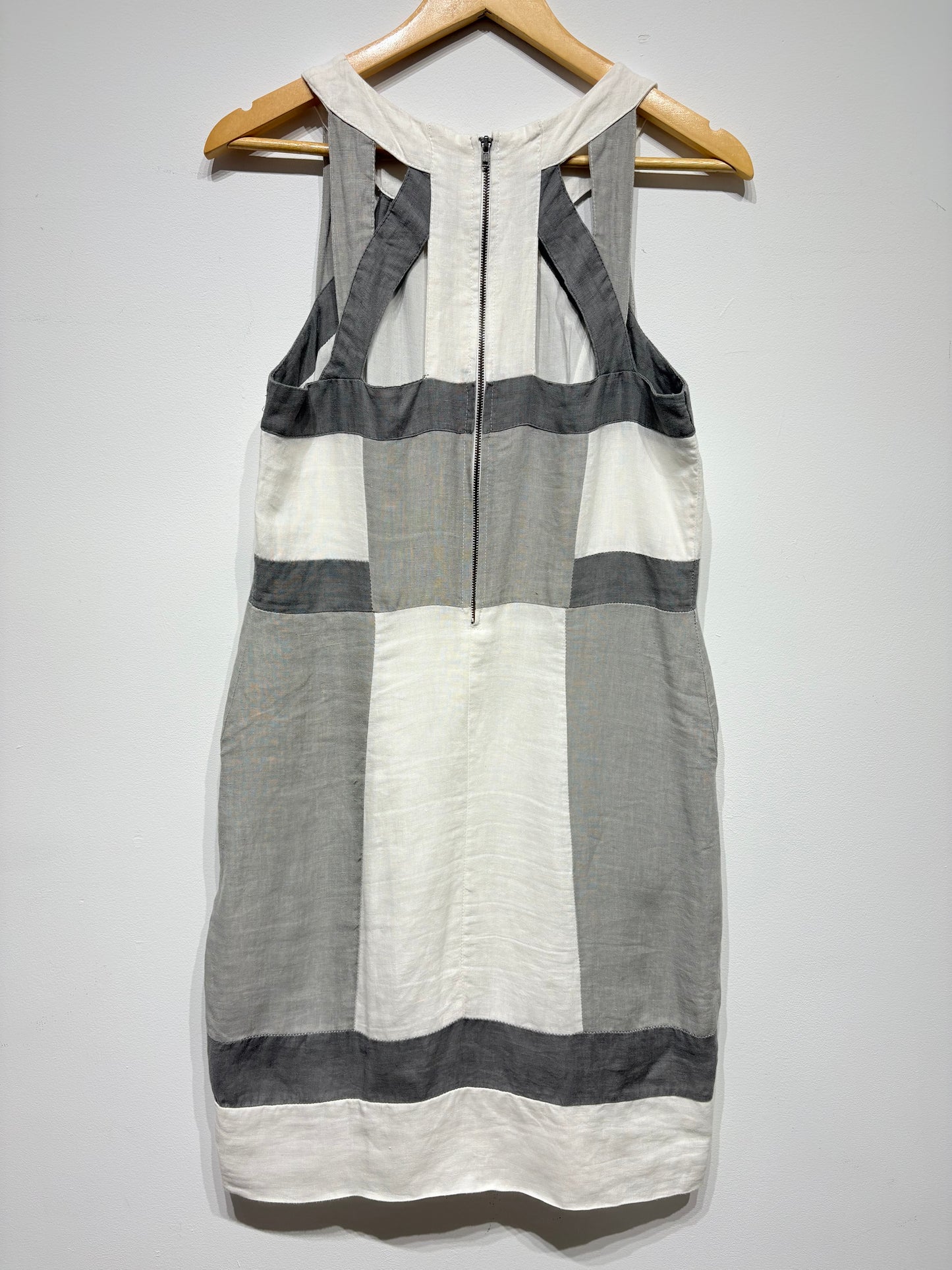 Vestido estilo geométrico tonos claros