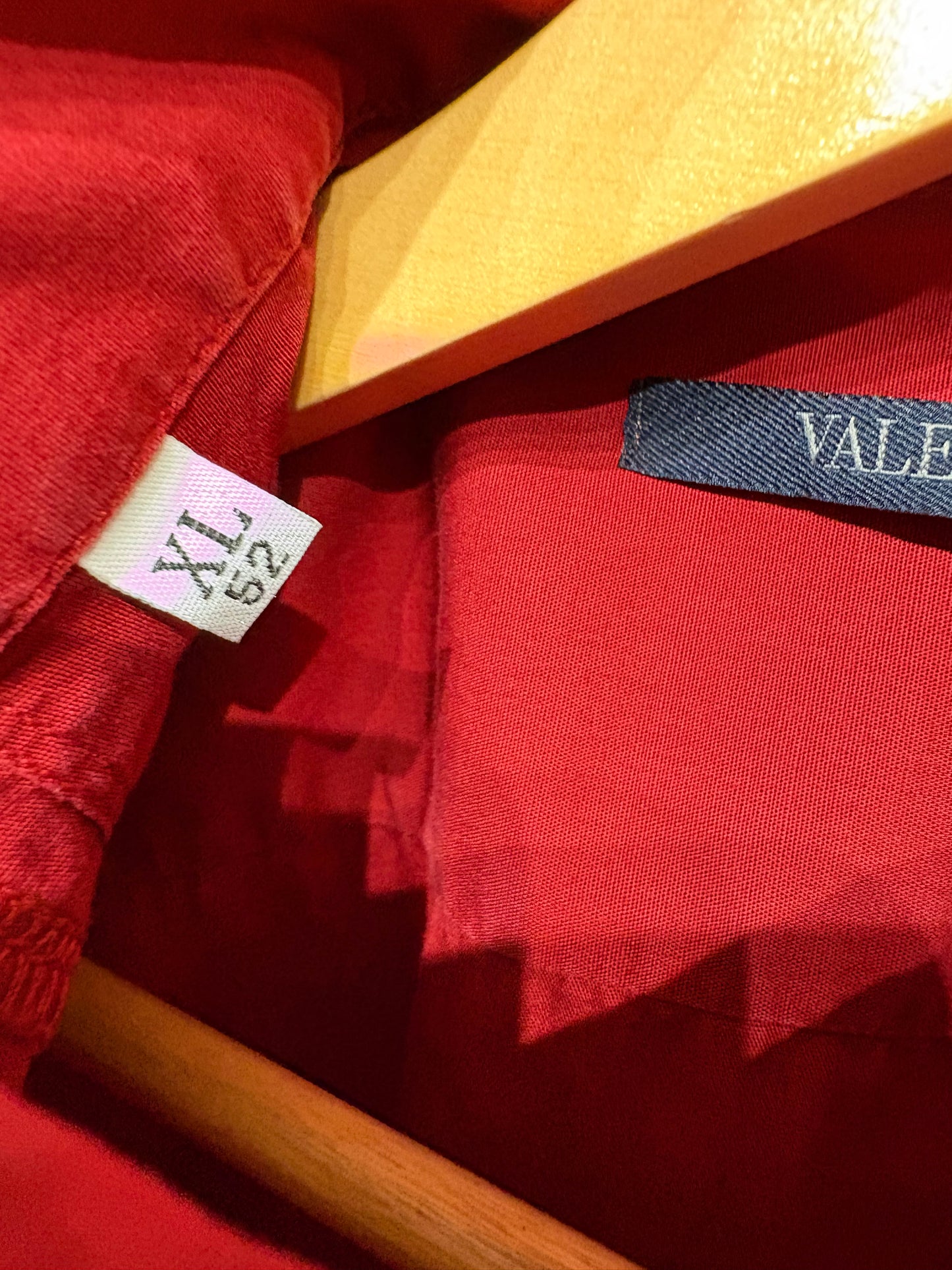 Camisa de hombre color rojo Valentino