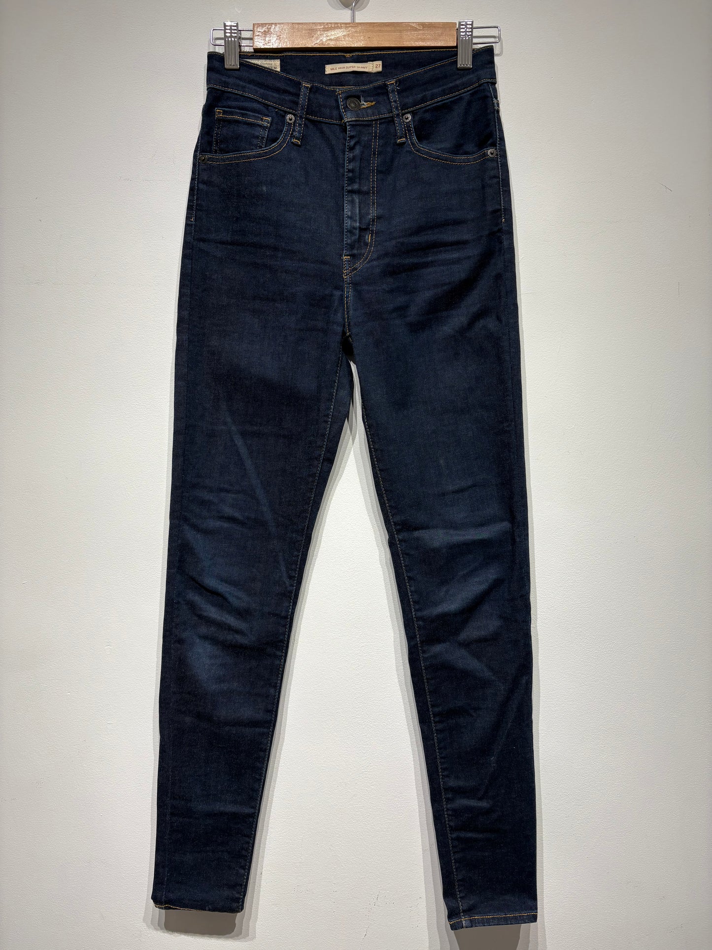 Vaquero Levi’s tono oscuro
