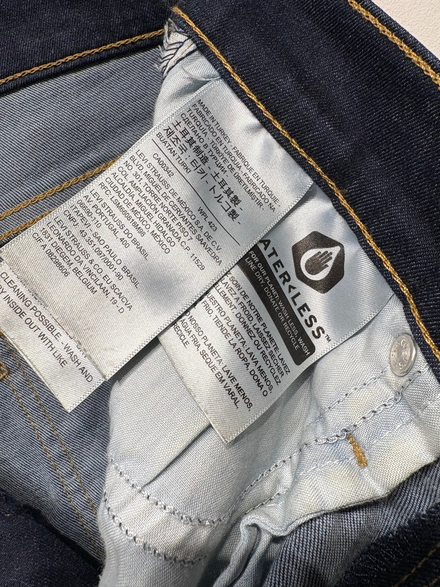 Vaquero Levi’s tono oscuro