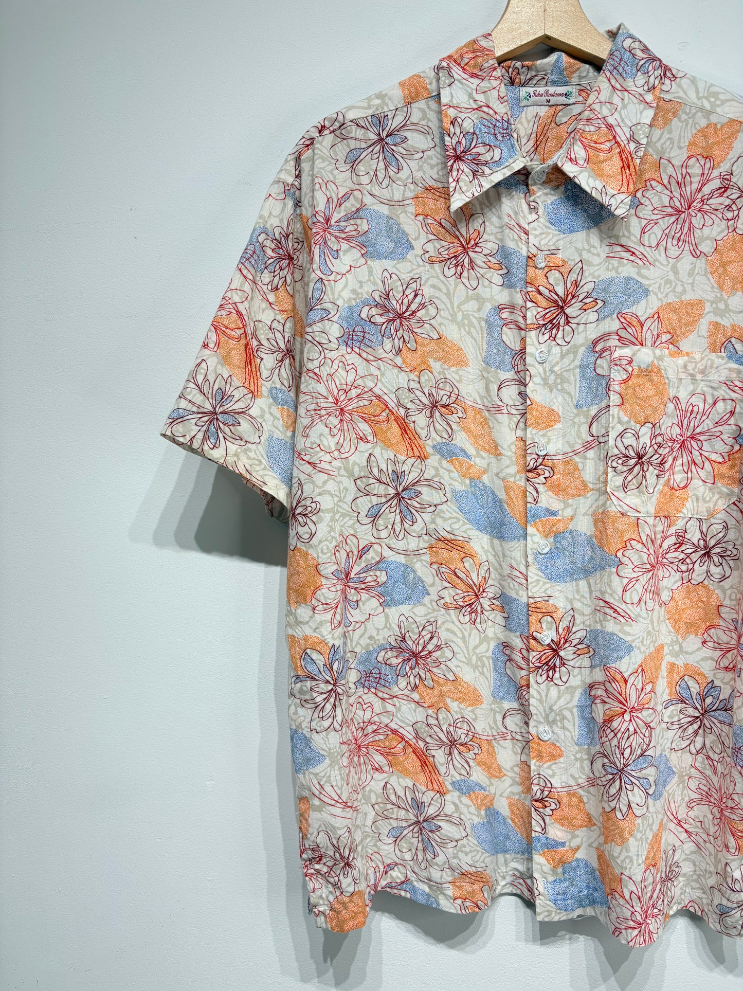 Camisa estampada tonos pastel 100% algodón