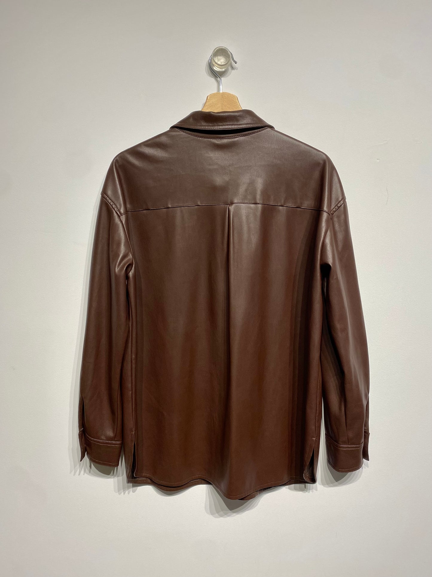 Sobrecamisa polipiel