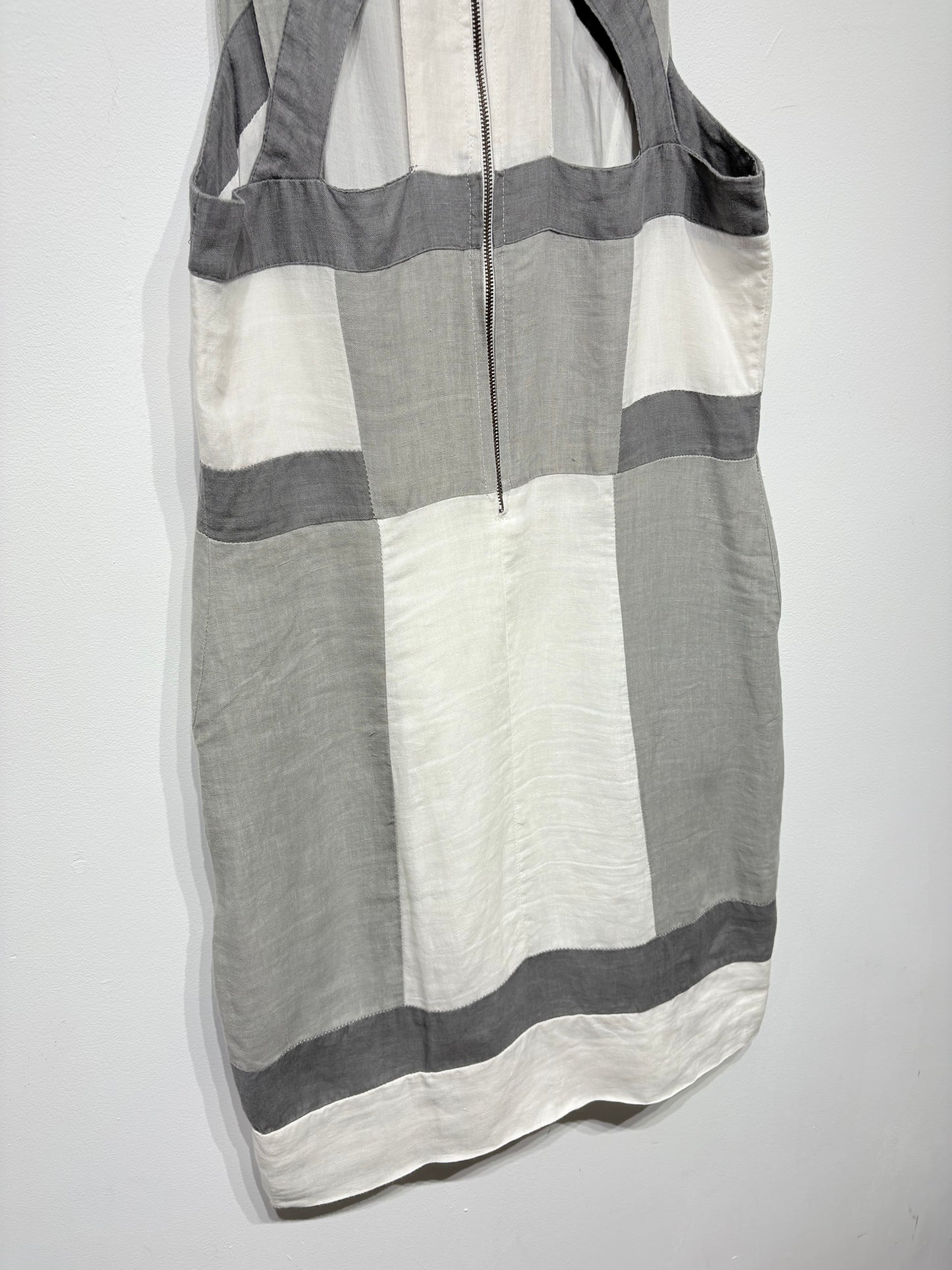 Vestido estilo geométrico tonos claros