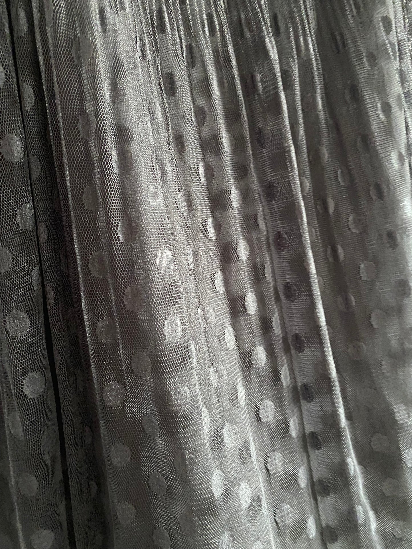 Vestido gasa topos