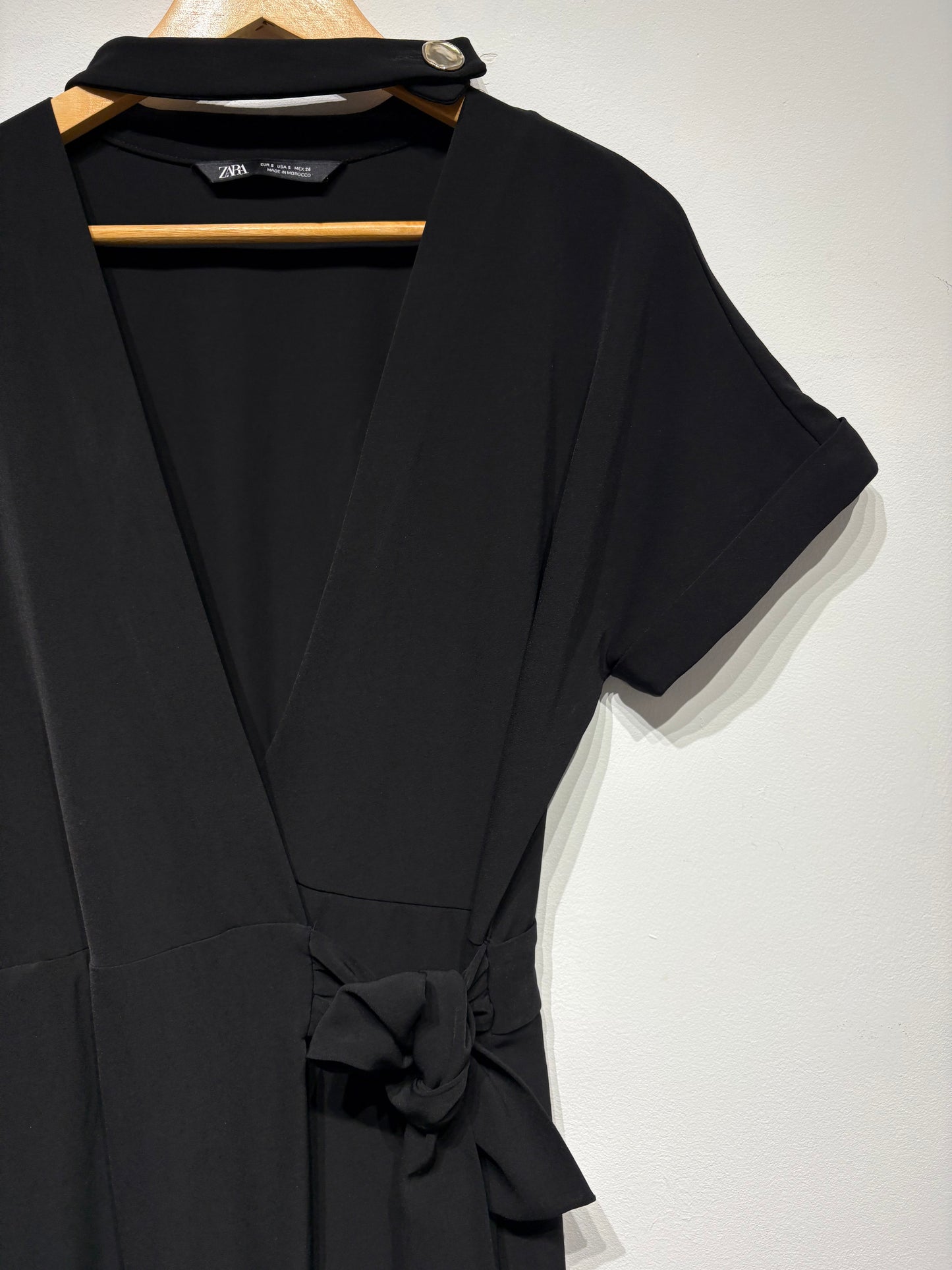 Mono negro largo de Zara