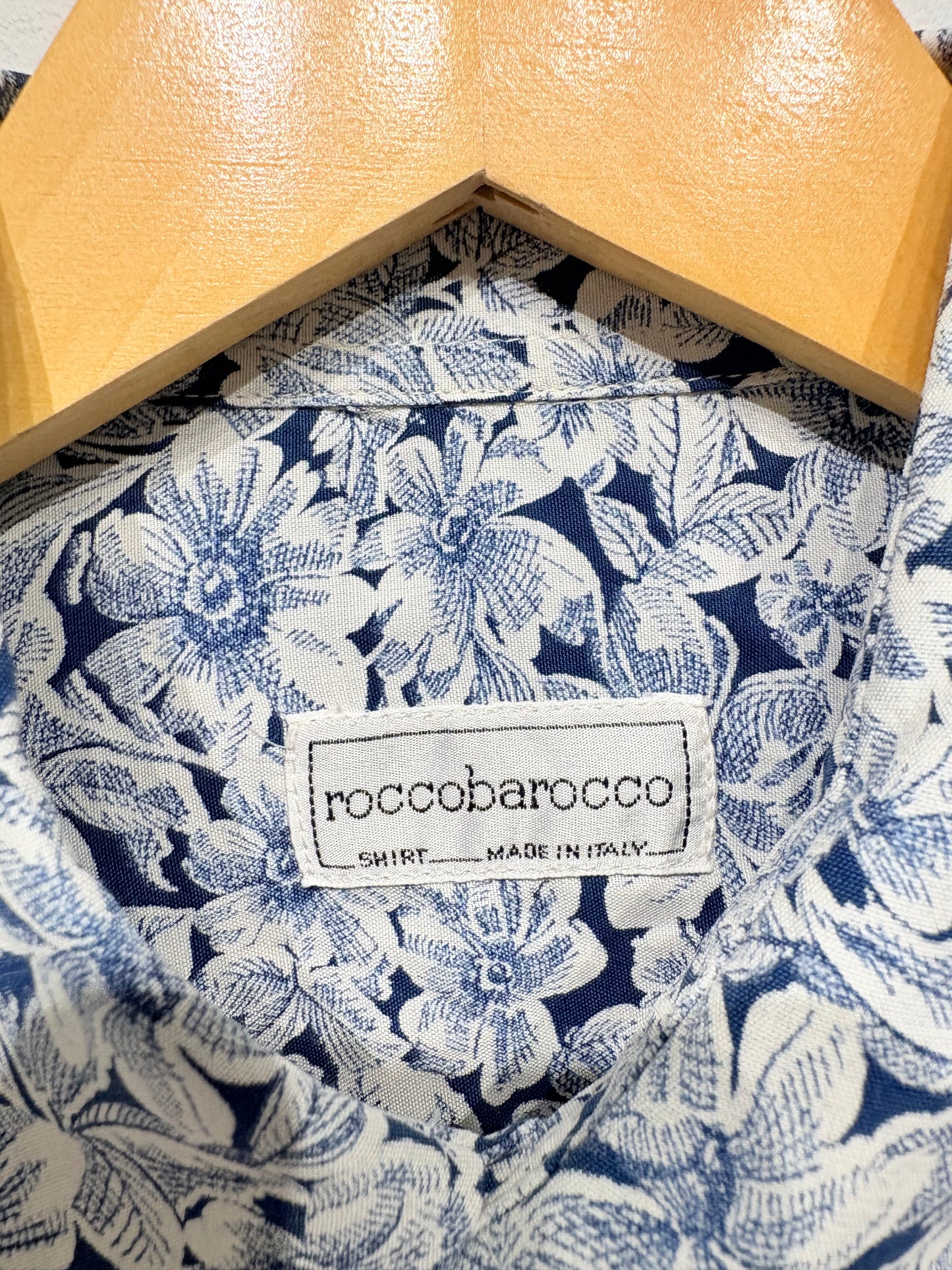 Amosa estampada de flores Roccobarocco
