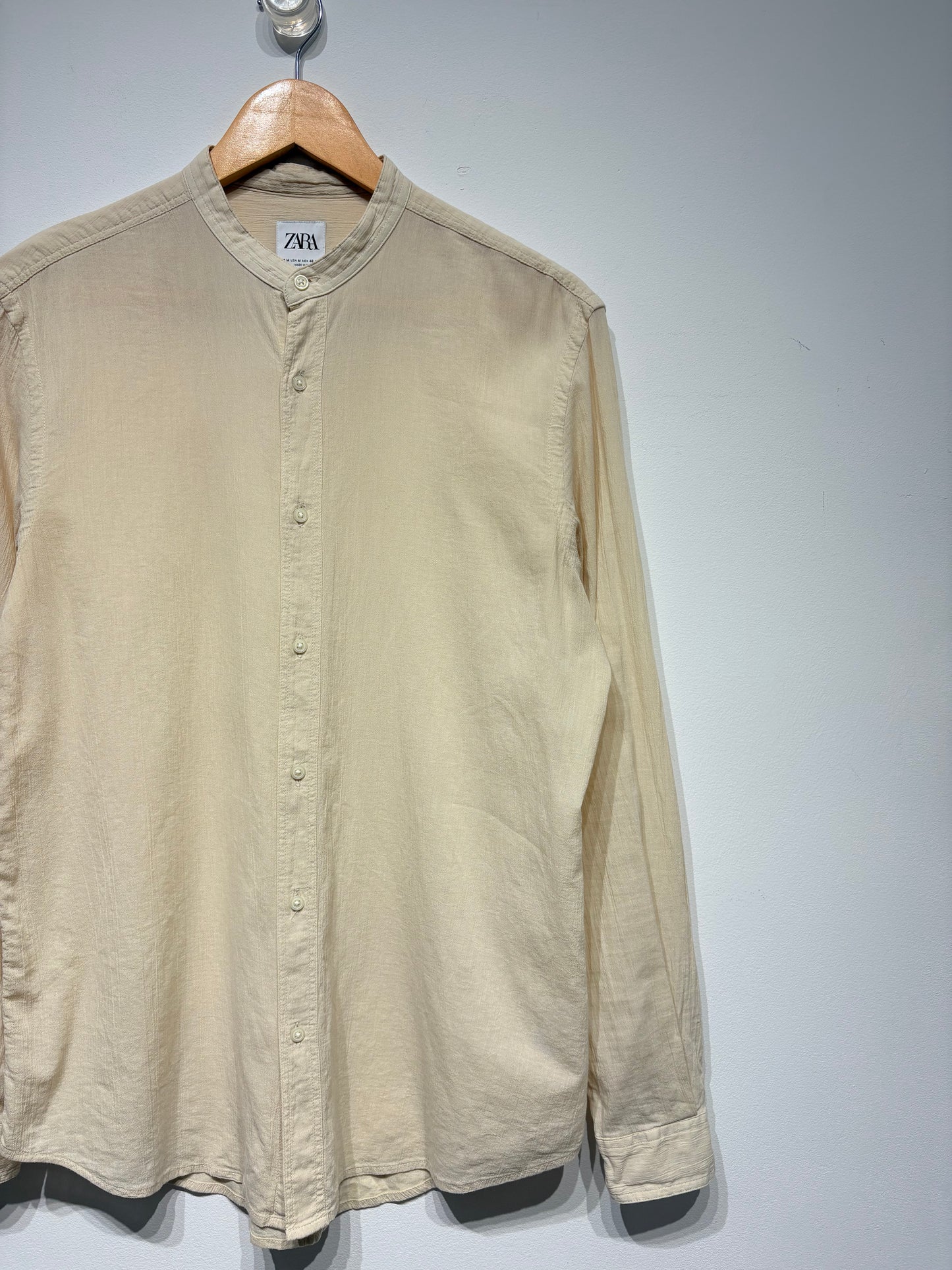 Camisa cuello mao de Zara