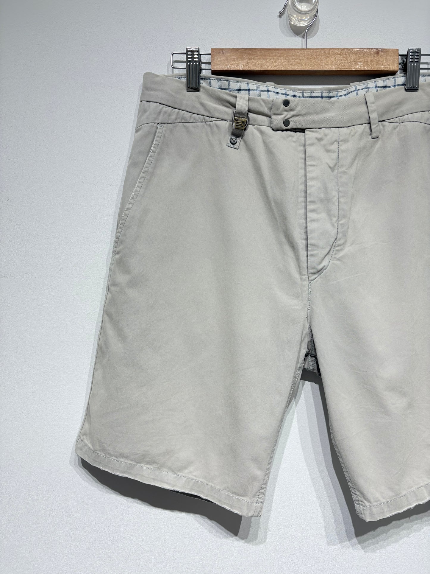 Bermuda beige Diesel