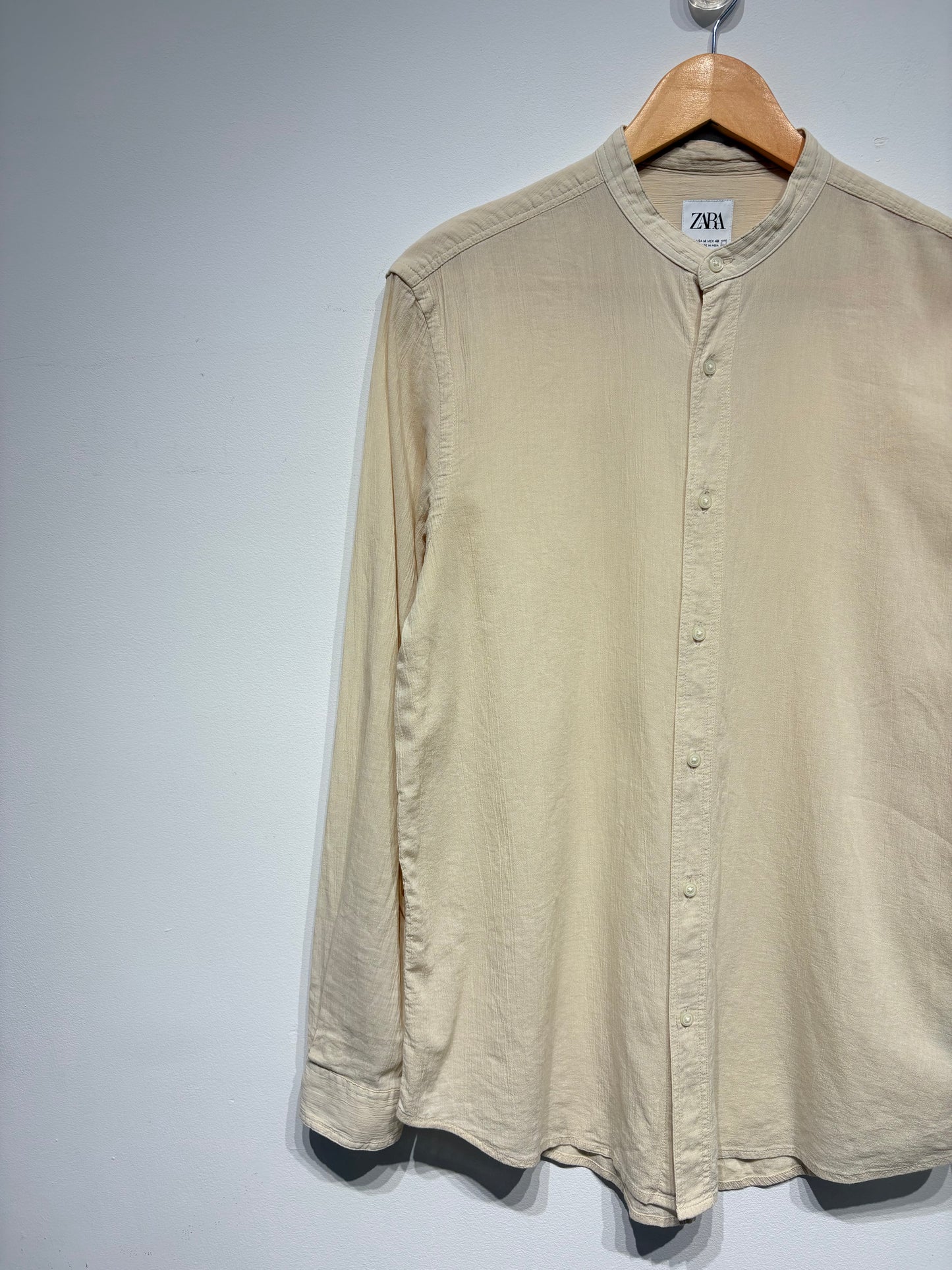 Camisa cuello mao de Zara