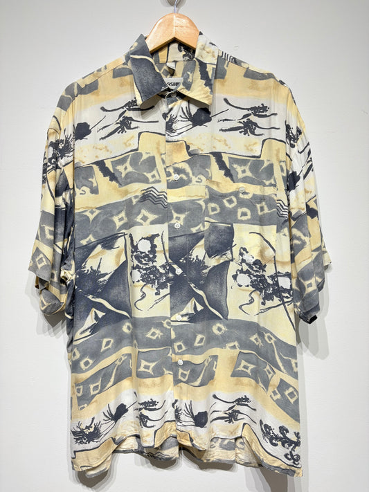 Camisa estampado retro tonos claros