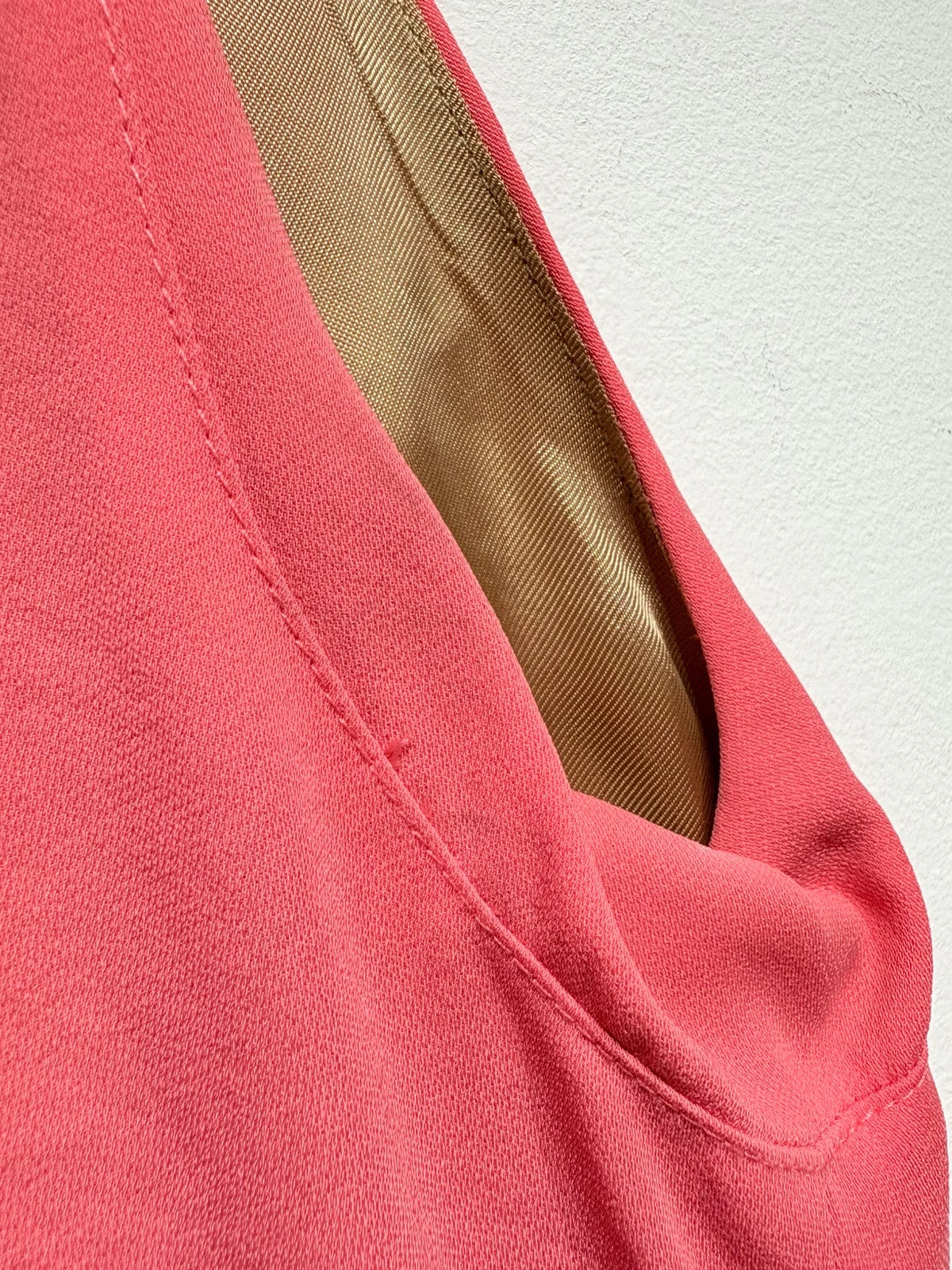 Vestido color coral de Zara