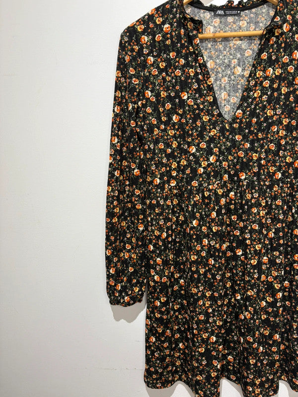 Vestido estampado de Zara