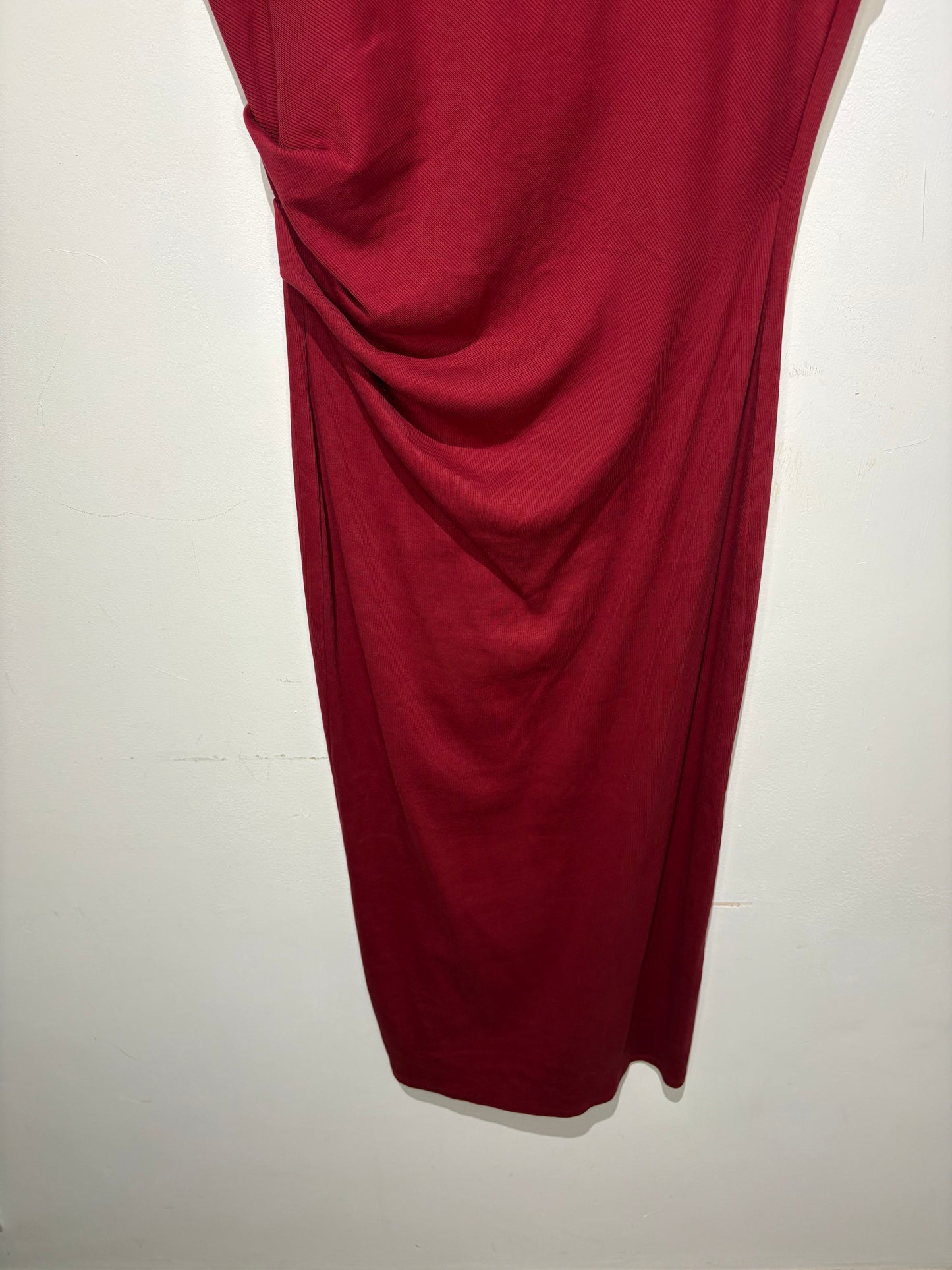 Vestido granate de Zara