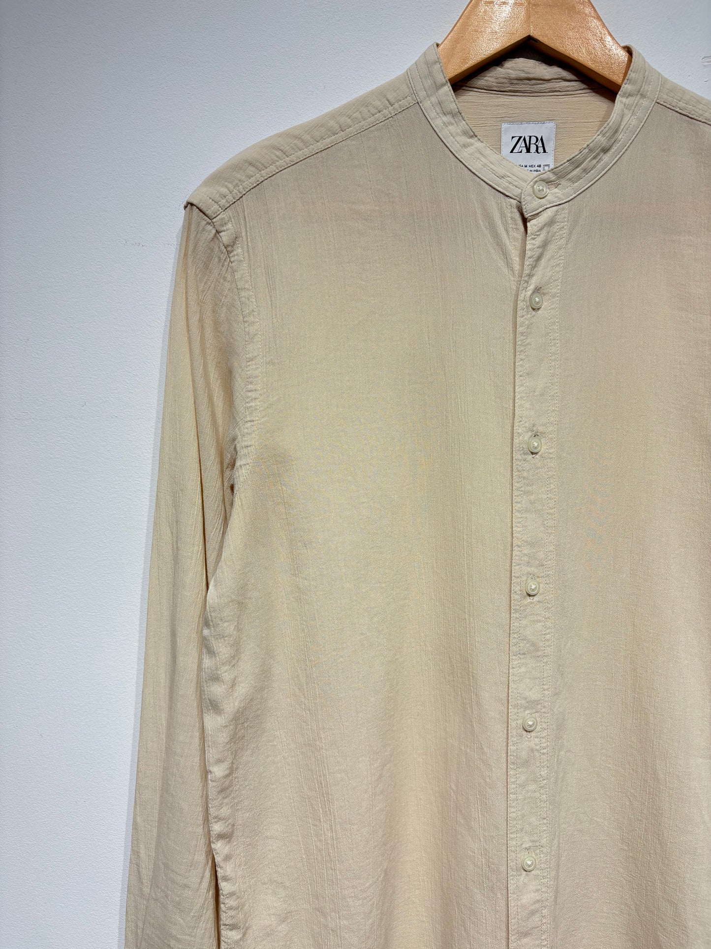 Camisa cuello mao de Zara