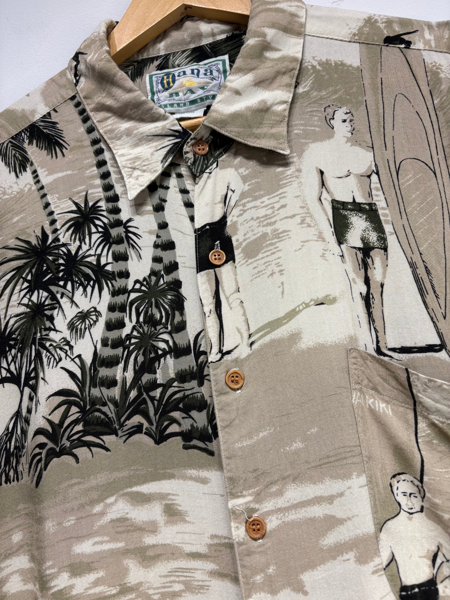 Camisa estampada tonos beige