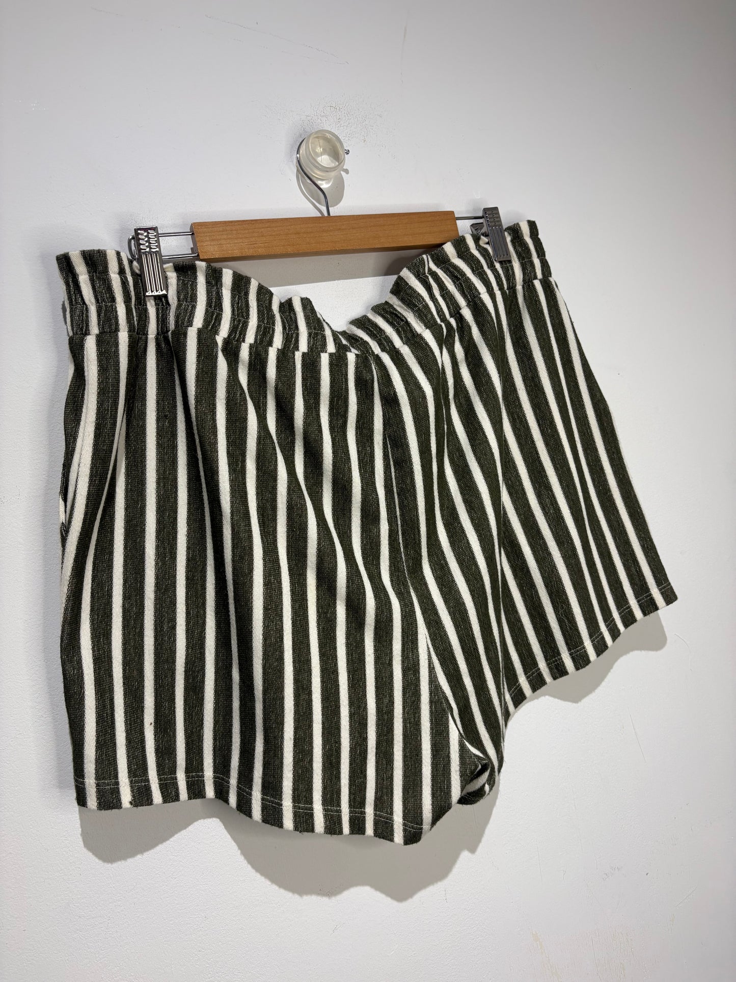 Short de rayas Unit