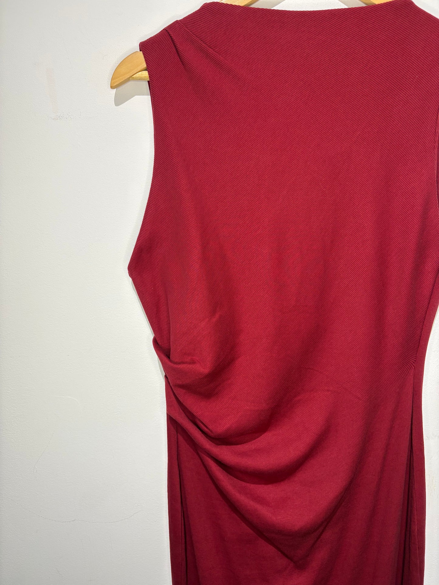 Vestido granate de Zara